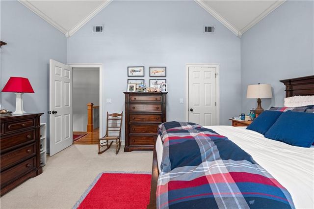 180 Ashborough Park, Fayetteville, GA 30215