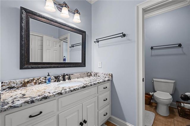 180 Ashborough Park, Fayetteville, GA 30215