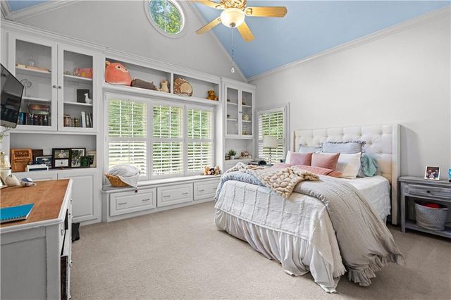 180 Ashborough Park, Fayetteville, GA 30215