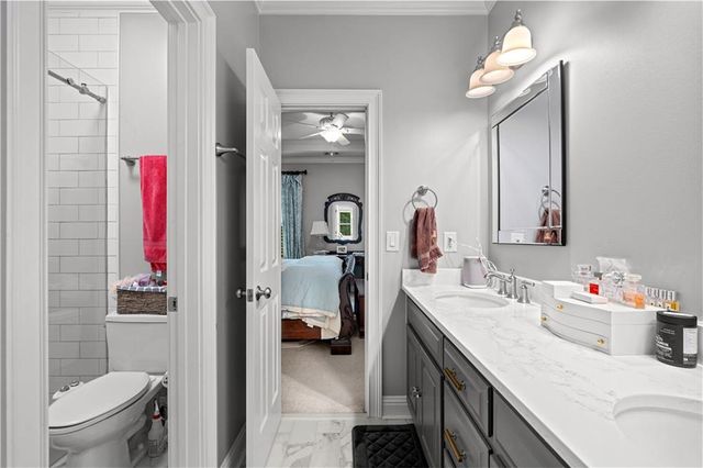 180 Ashborough Park, Fayetteville, GA 30215