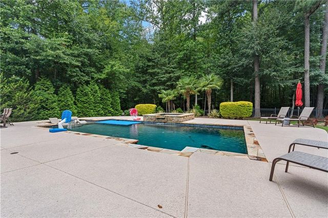 180 Ashborough Park, Fayetteville, GA 30215
