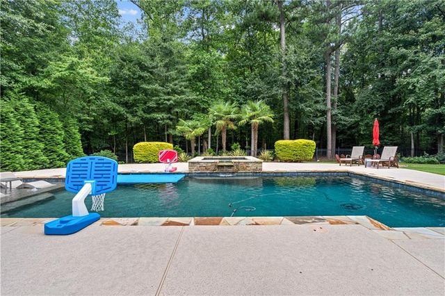 180 Ashborough Park, Fayetteville, GA 30215