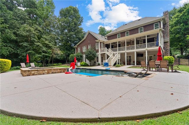 180 Ashborough Park, Fayetteville, GA 30215