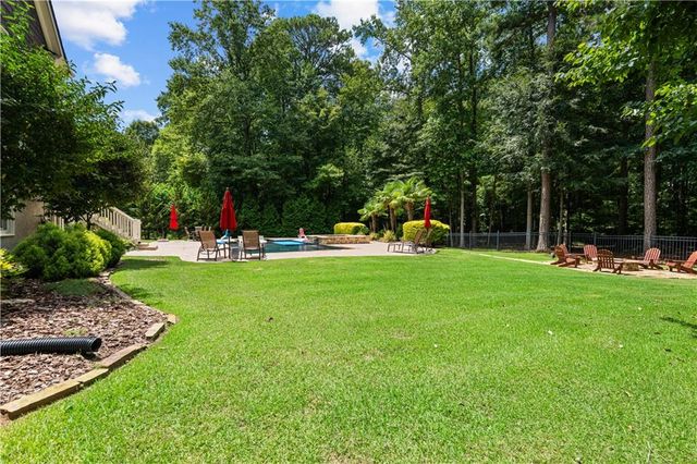 180 Ashborough Park, Fayetteville, GA 30215