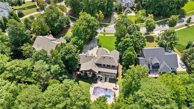 180 Ashborough Park, Fayetteville, GA 30215