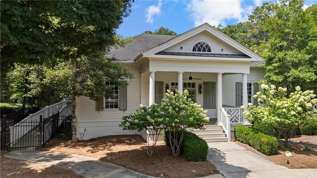 180 Ashborough Park, Fayetteville, GA 30215