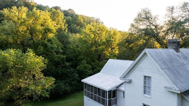 3685 Martin Ervin Rd, Santa Fe, TN 38482