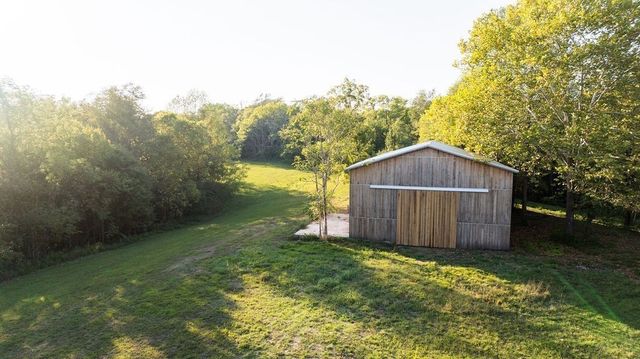 3685 Martin Ervin Rd, Santa Fe, TN 38482