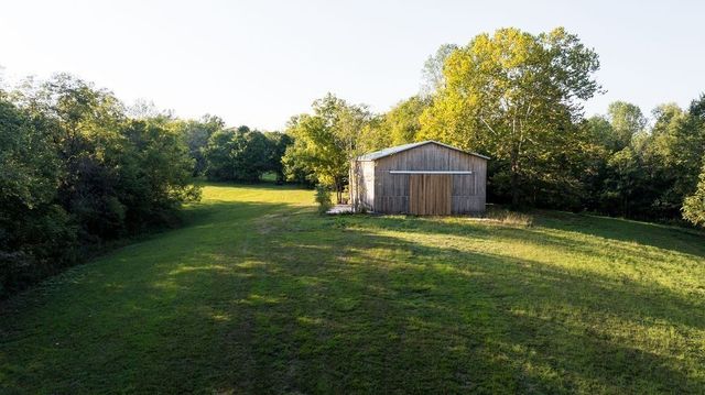 3685 Martin Ervin Rd, Santa Fe, TN 38482