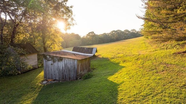 3685 Martin Ervin Rd, Santa Fe, TN 38482