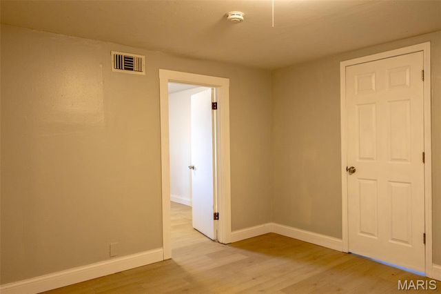 147 Elmgrove Avenue, Hazelwood, MO 63042