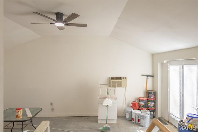 147 Elmgrove Avenue, Hazelwood, MO 63042