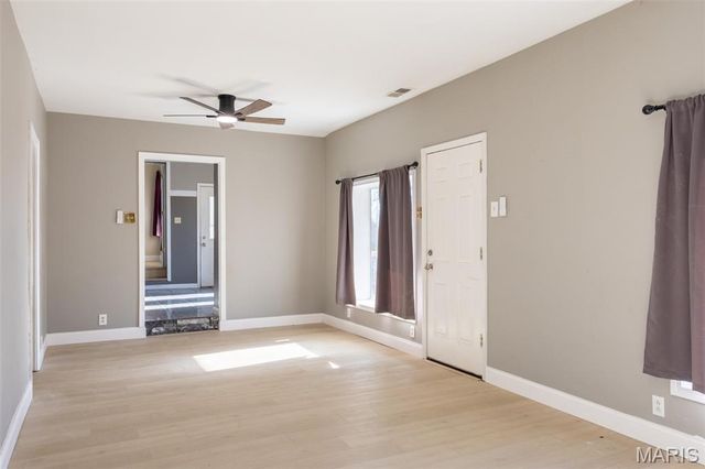 147 Elmgrove Avenue, Hazelwood, MO 63042