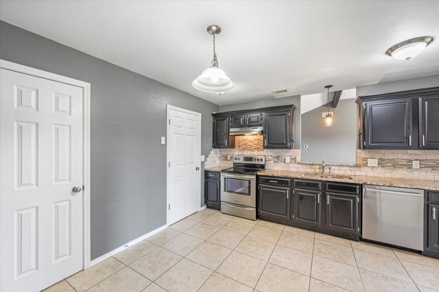 3520 Sweet Wood, Bedford, TX 76021