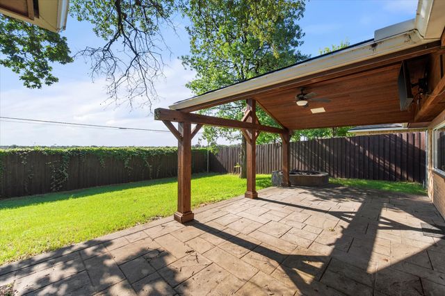 3520 Sweet Wood, Bedford, TX 76021