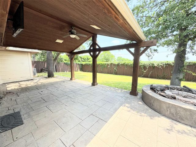 3520 Sweet Wood, Bedford, TX 76021