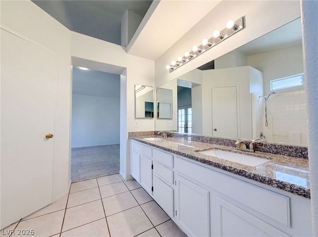 9328 Chilly Pond Avenue, Las Vegas, NV 89129
