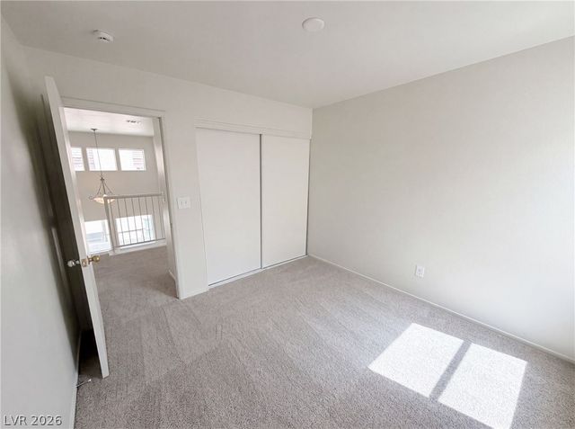9328 Chilly Pond Avenue, Las Vegas, NV 89129