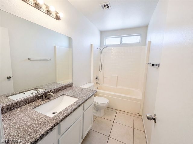 9328 Chilly Pond Avenue, Las Vegas, NV 89129