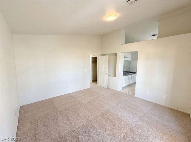 9328 Chilly Pond Avenue, Las Vegas, NV 89129