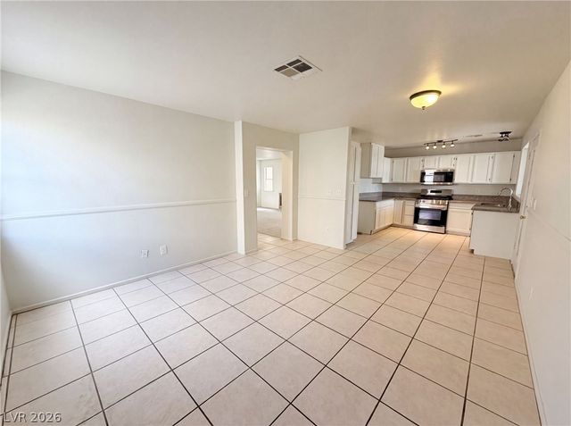 9328 Chilly Pond Avenue, Las Vegas, NV 89129
