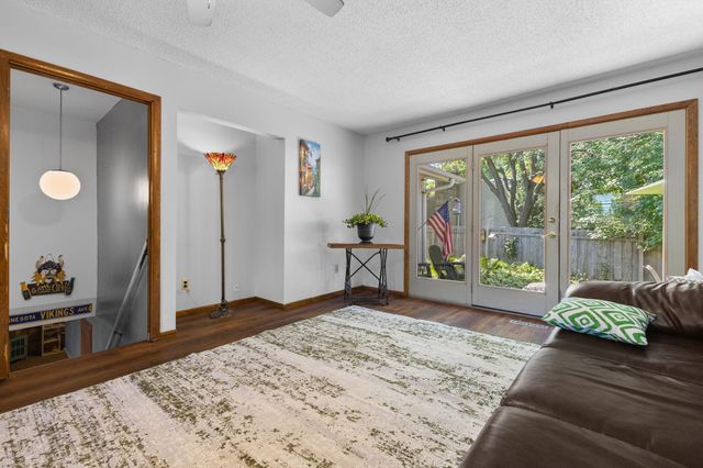 8555 Medicine Lake Road, Golden Valley, MN 55427