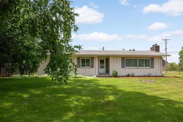 8555 Medicine Lake Road, Golden Valley, MN 55427