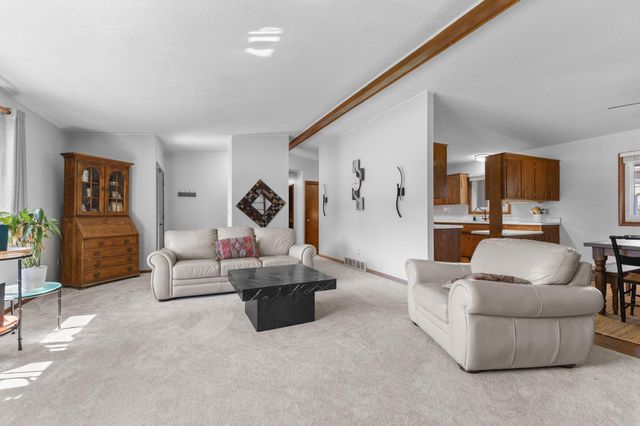 8555 Medicine Lake Road, Golden Valley, MN 55427