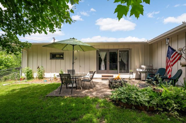 8555 Medicine Lake Road, Golden Valley, MN 55427