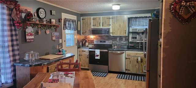 121 Honeysuckle Drive, Penn Forest Township, PA 18229