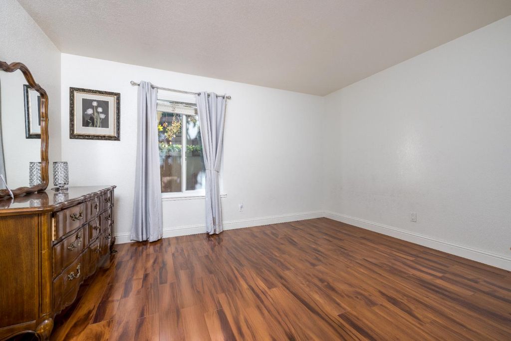 Image 10 of property listing at 2909 Huntington Boulevard # 133, Fresno, CA 93721