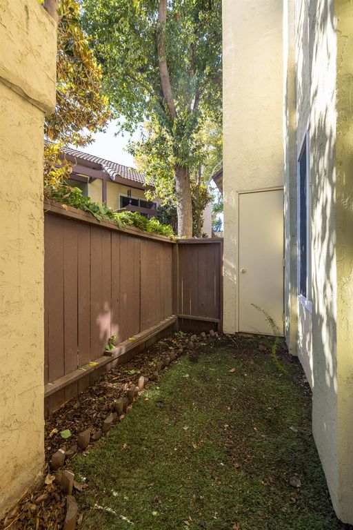 Image 13 of property listing at 2909 Huntington Boulevard # 133, Fresno, CA 93721