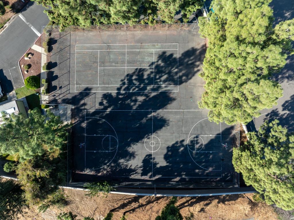 Image 18 of property listing at 2909 Huntington Boulevard # 133, Fresno, CA 93721