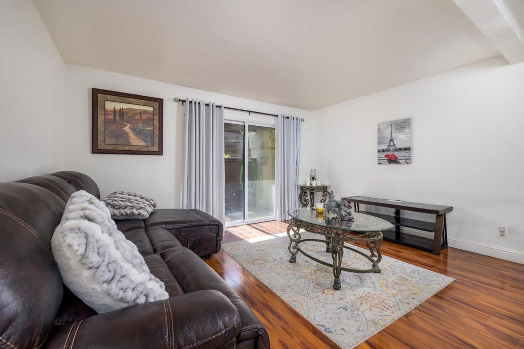 Image 6 of property listing at 2909 Huntington Boulevard # 133, Fresno, CA 93721