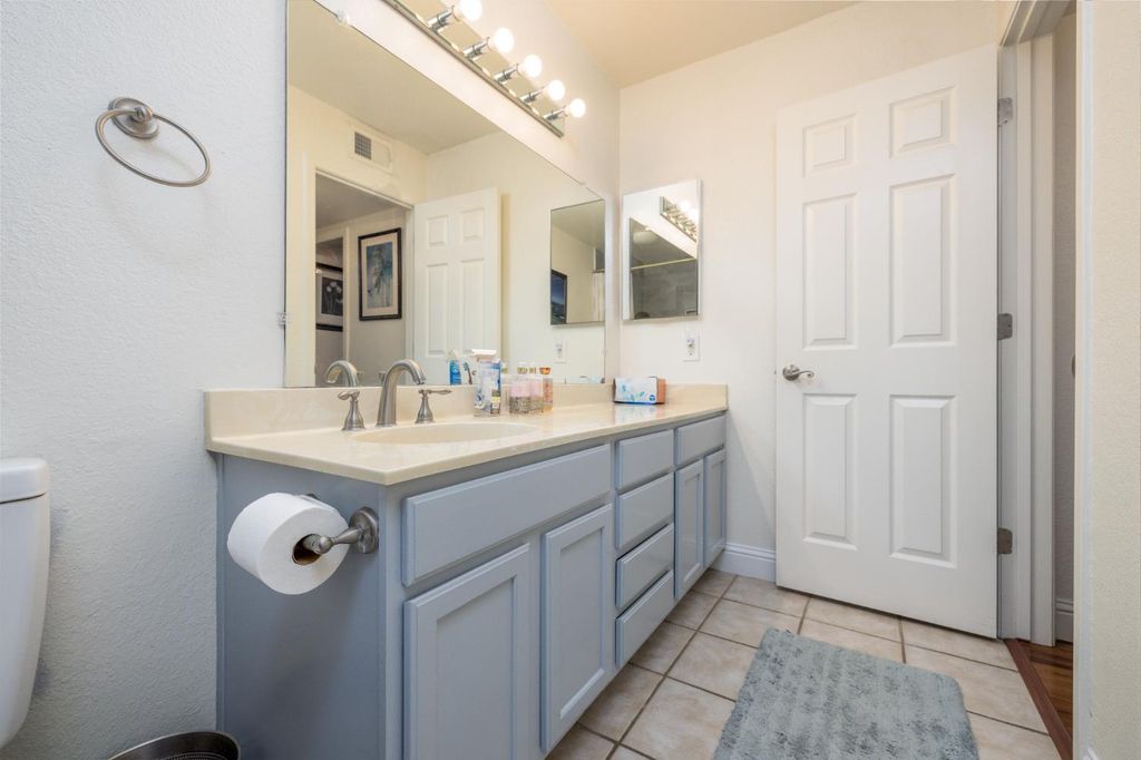 Image 9 of property listing at 2909 Huntington Boulevard # 133, Fresno, CA 93721