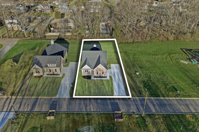 115 Sagewood Drive, Tullahoma, TN 37388