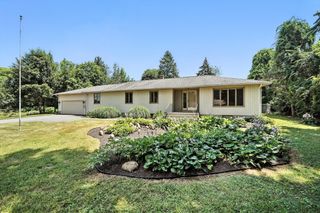 61 Lotus Avenue, West Springfield, MA 01089