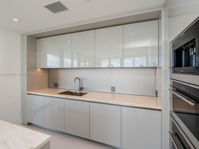 18975 Collins Avenue 3105, Sunny Isles Beach, FL 33160