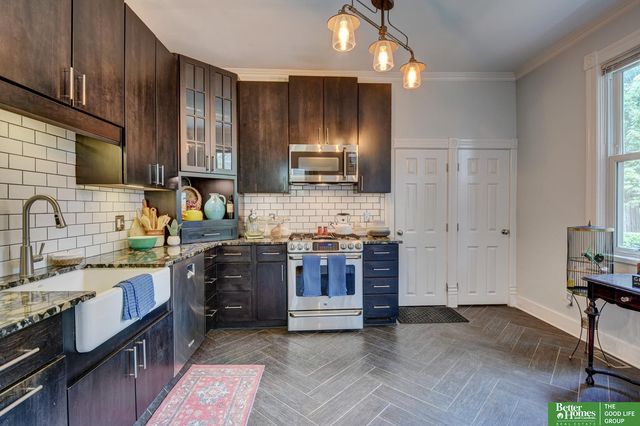 1109 S 33 Street, Omaha, NE 68105
