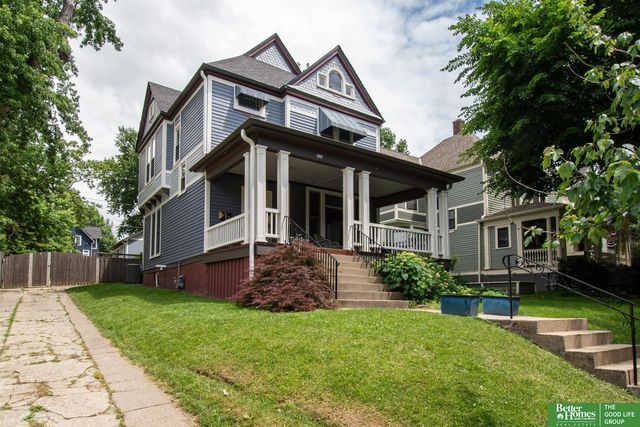 1109 S 33 Street, Omaha, NE 68105
