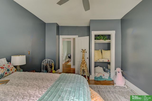 1109 S 33 Street, Omaha, NE 68105