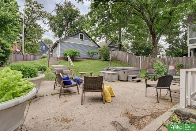 1109 S 33 Street, Omaha, NE 68105