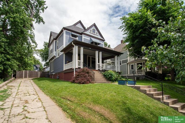1109 S 33 Street, Omaha, NE 68105