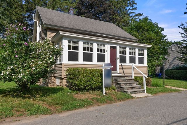 7-A Upper Beacon Street, Maynard, MA 01754