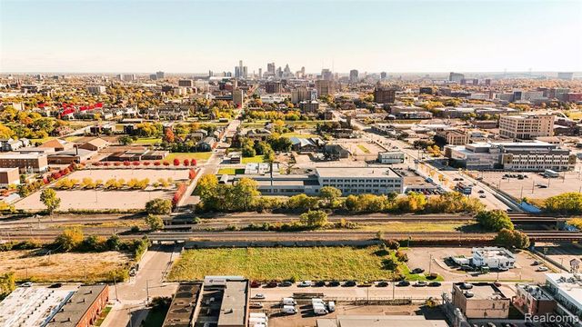 66 E Baltimore Street, Detroit, MI 48202