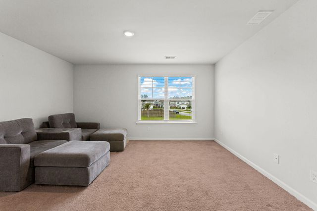 301 Bear Paw Lane, Moncks Corner, SC 29461