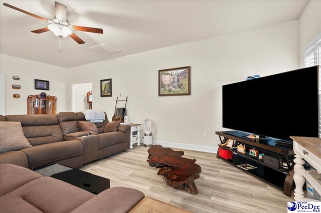 1167 Sanctuary ln, Florence, SC 29501