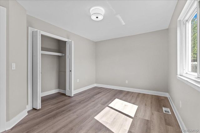 50192 Salisbury, Chesterfield Township, MI 48047