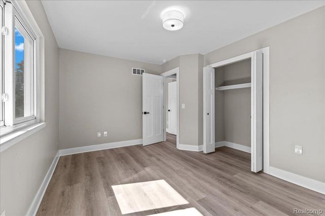 50192 Salisbury, Chesterfield Township, MI 48047