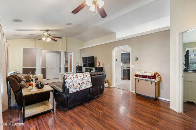 194 White Rose Drive, Sparks, NV 89441